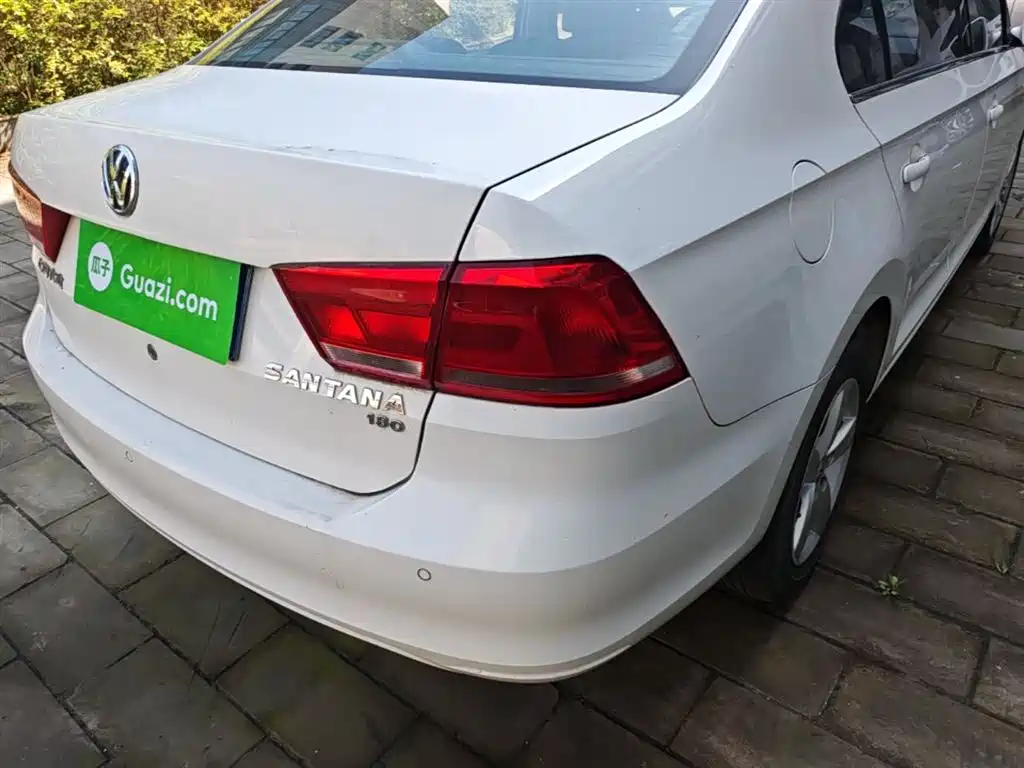 Volkswagen Santana 2015 1.6L Automatic Comfort Edition фото 8
