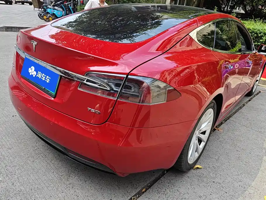TESLA MODEL S