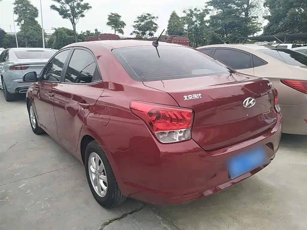 Hyundai Verna 2017 1.4L Manual Color Sunroof Edition (China V) фото 5