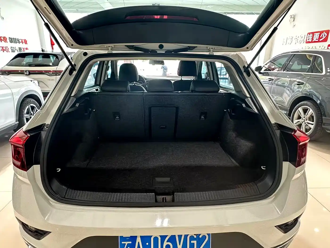 Volkswagen T-ROC 2022 280TSI DSG 2WD Comfort PLUS фото 5
