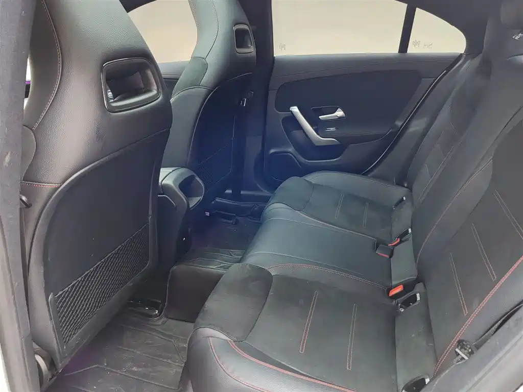 Mercedes-Benz CLA (Import) 2024 CLA 200 фото 18
