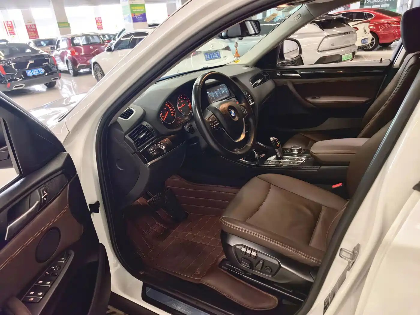 Фото 8 - BMW X4