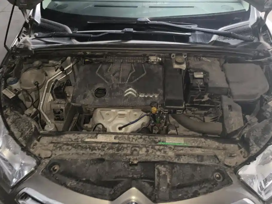 Фото 10 - Citroën C4L