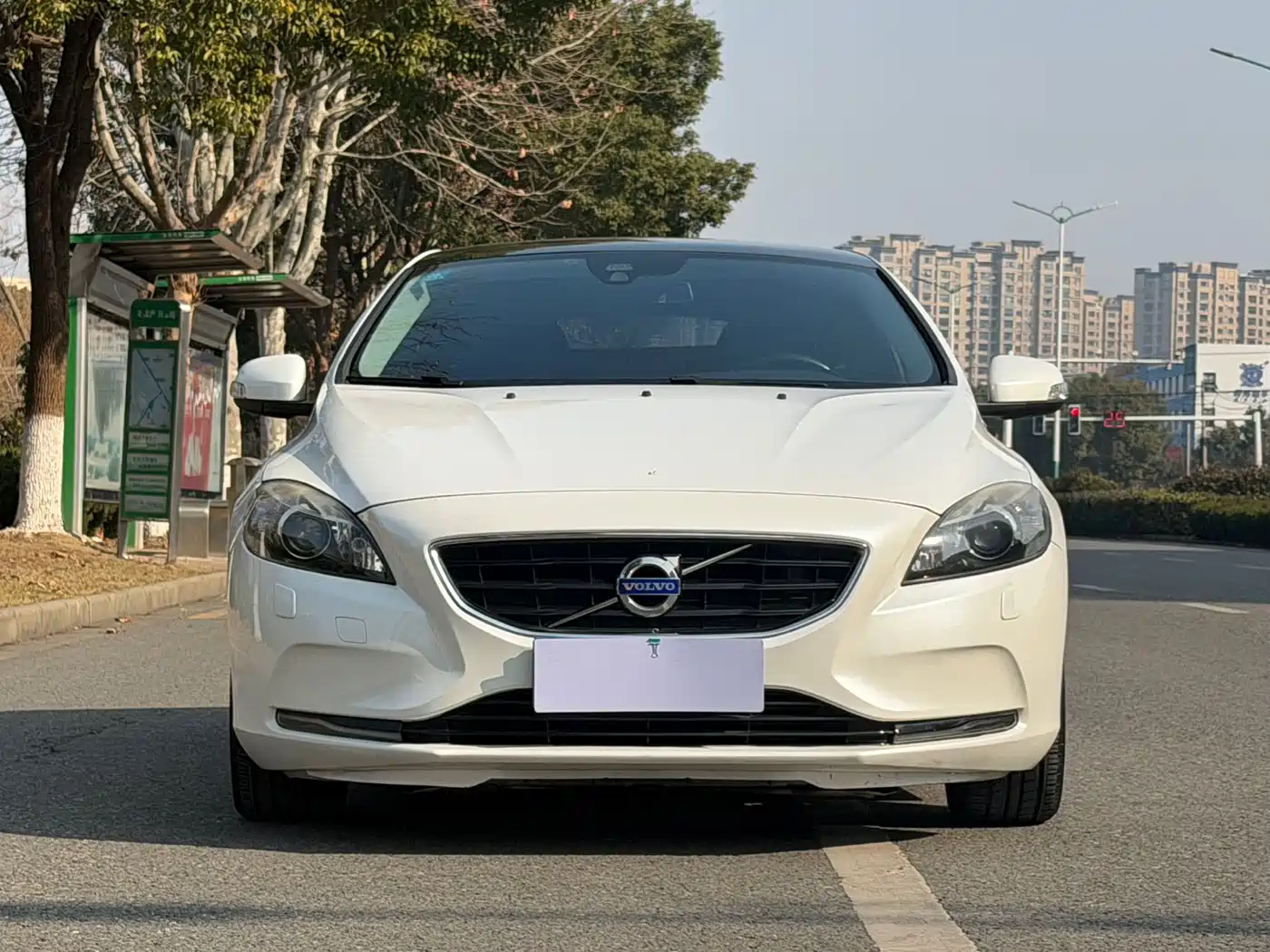 Фото 2 - Volvo V40