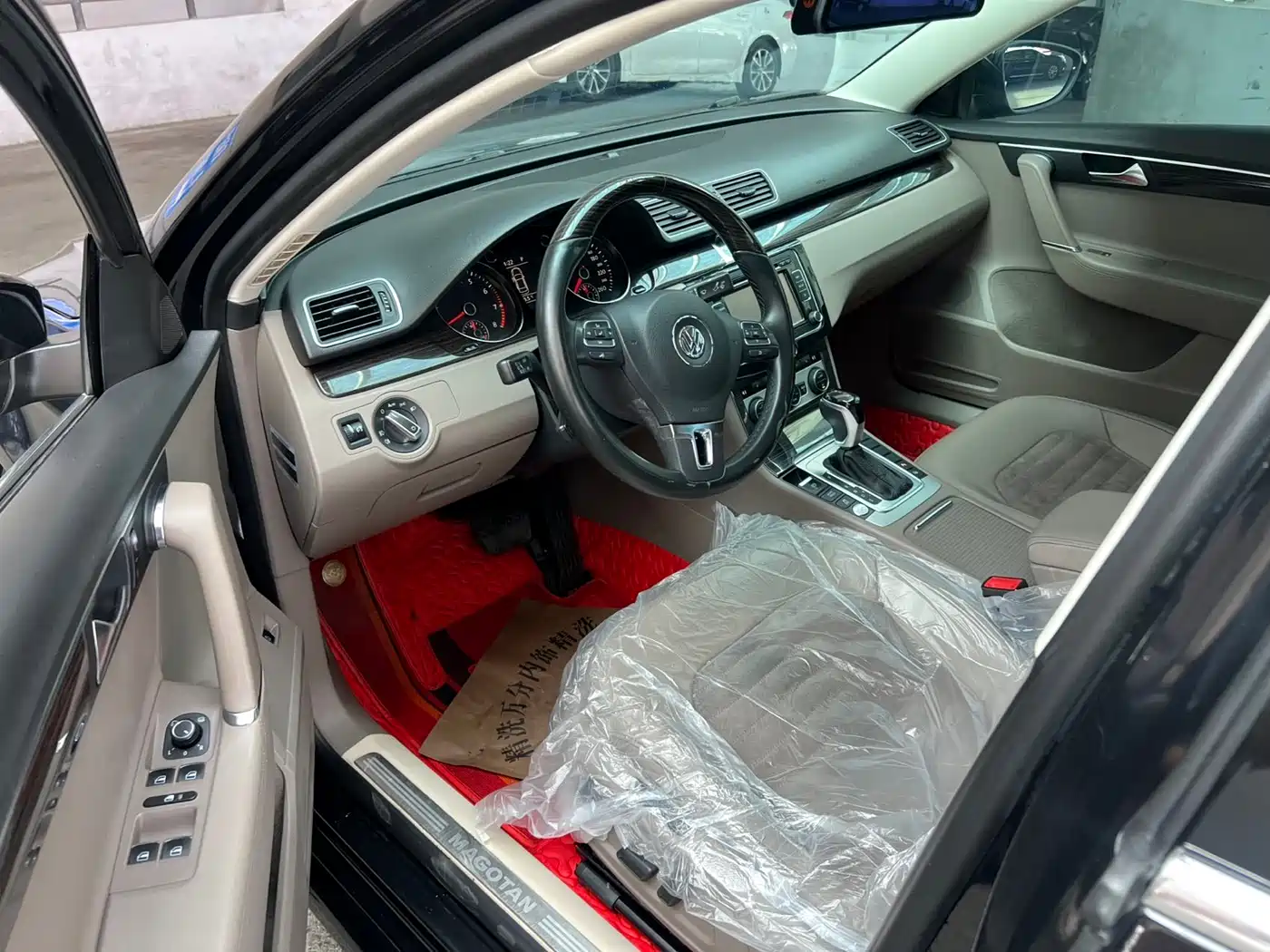 Volkswagen Magotan 2013 2.0TSI Premium фото 9