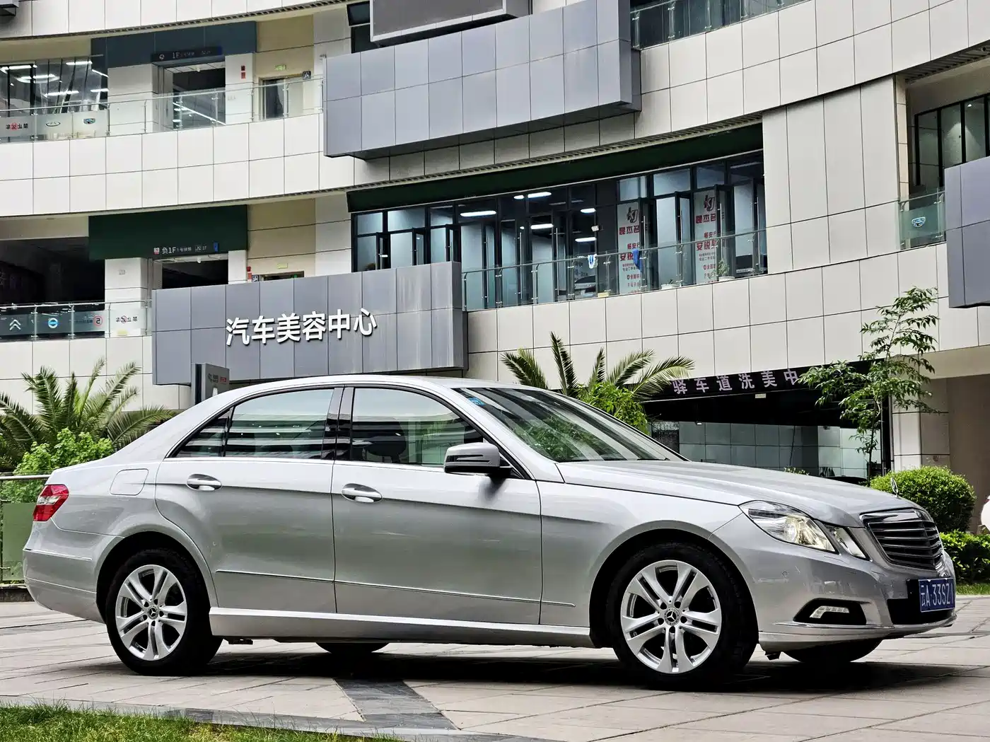 Mercedes-Benz E-Class (Import) 2010 E 200 CGI Elegance фото 3