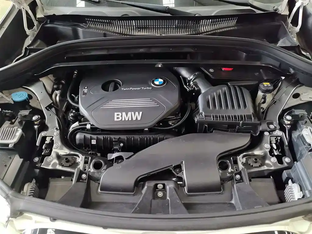 BMW X1 2018 sDrive20Li Leading Model фото 11