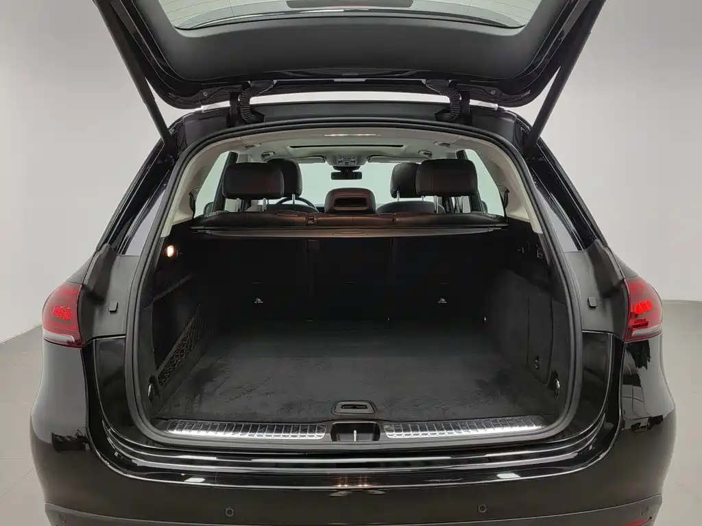 Photo 16 - Mercedes-Benz GLE