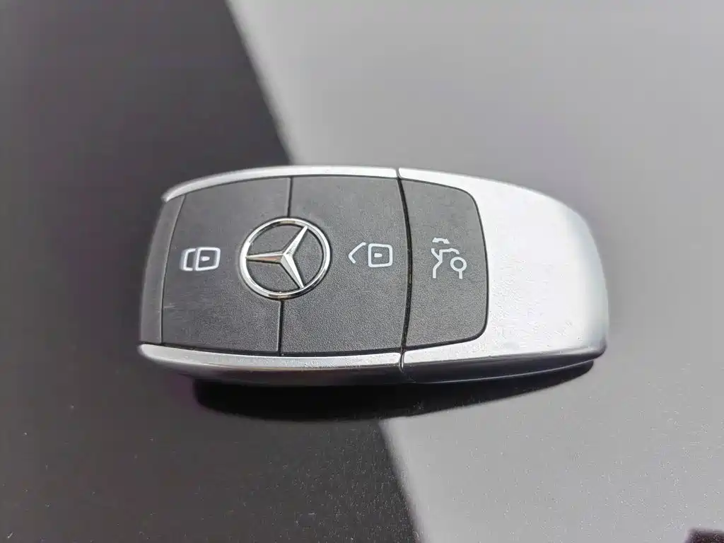 Photo 19 - Mercedes-Benz GLE