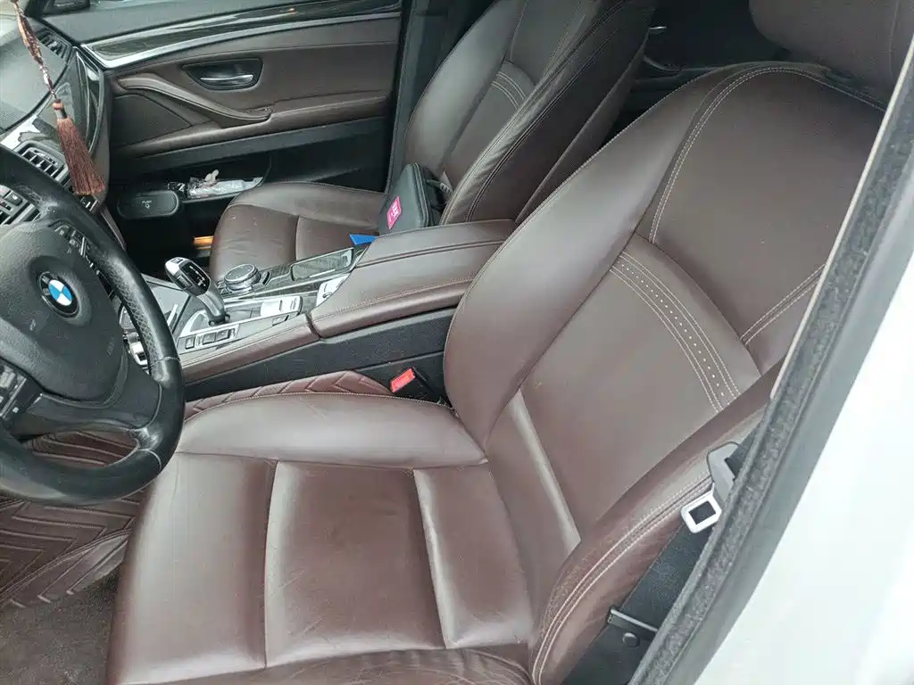 BMW 5 Series 2014 525Li Luxury Design Package фото 8