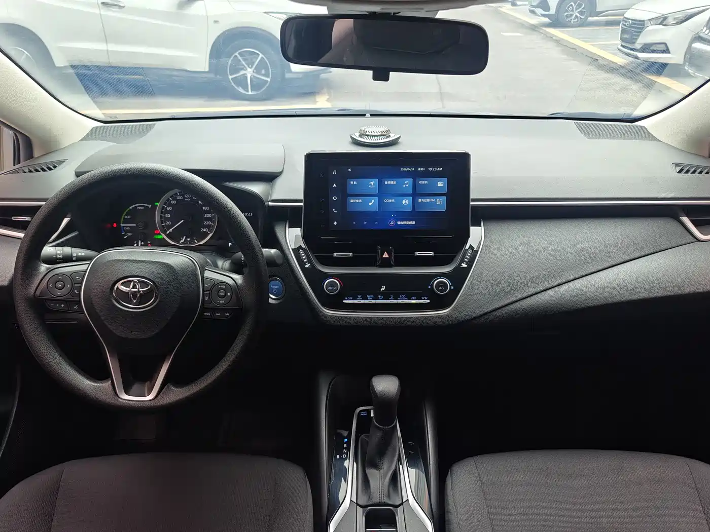 Toyota Corolla 2021 Hybrid 1.8L E-CVT Elite Edition фото 13