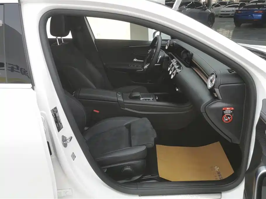 Mercedes-Benz A-Class 2022 Facelift II A 200 L Sport Sedan Fashion фото 8