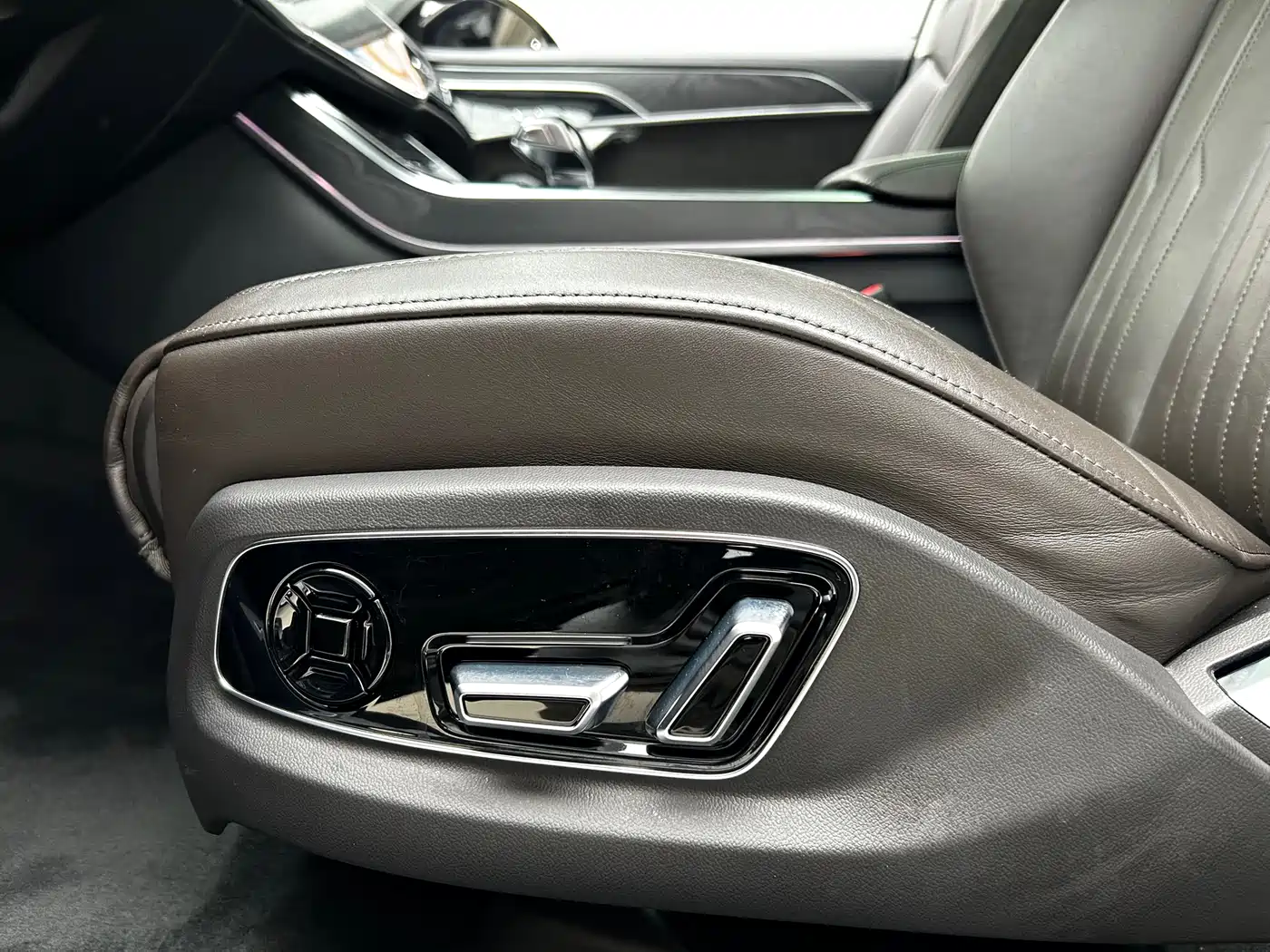 Audi A8 2019 Plus A8L 50 TFSI quattro Comfort фото 7