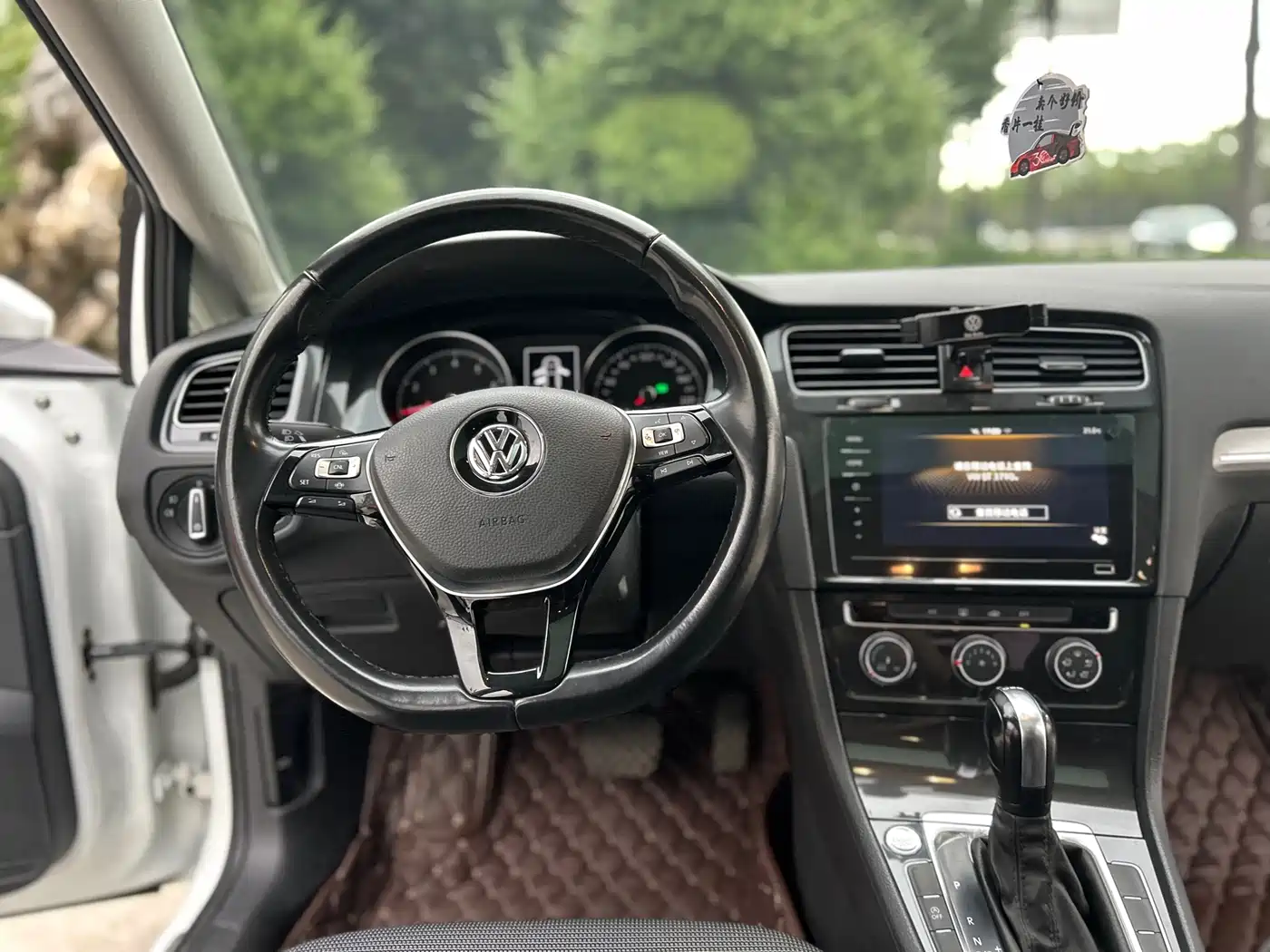 Volkswagen Golf 2020 Beloved Edition 280TSI DSG Comfort фото 11