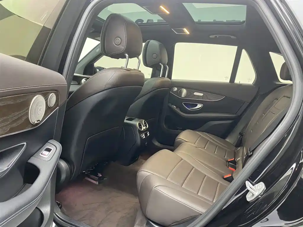 Mercedes-Benz GLC 2022 Facelift GLC 300 L 4MATIC Dynamic Collector's Edition фото 21