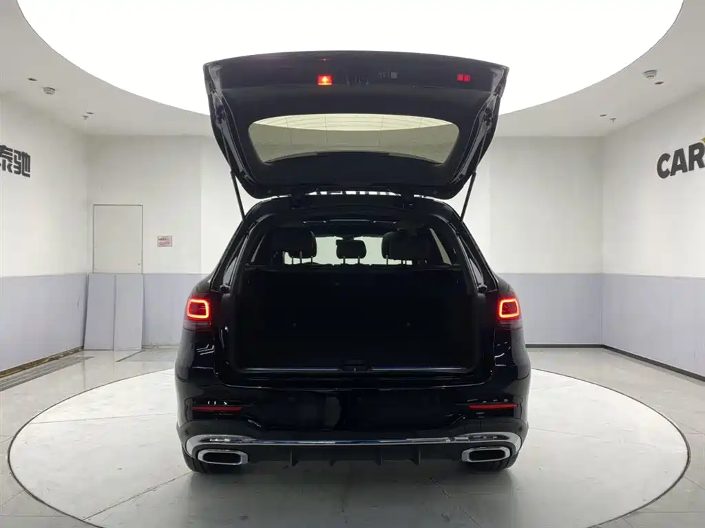 Mercedes-Benz GLC 2022 Facelift GLC 300 L 4MATIC Dynamic Collector's Edition фото 32