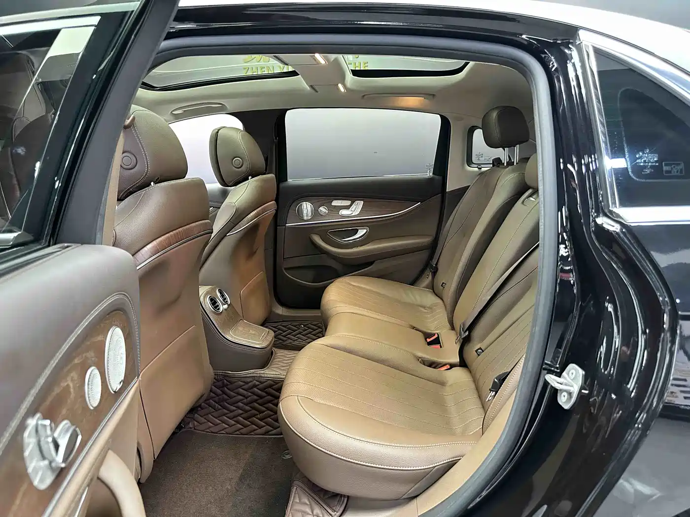Mercedes-Benz E-Class 2022 E 300 L Luxury фото 5