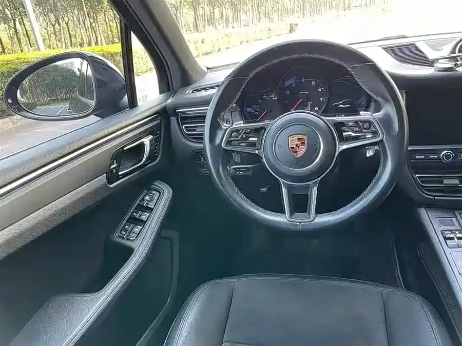 Porsche Macan 2018 Macan 2.0T фото 10