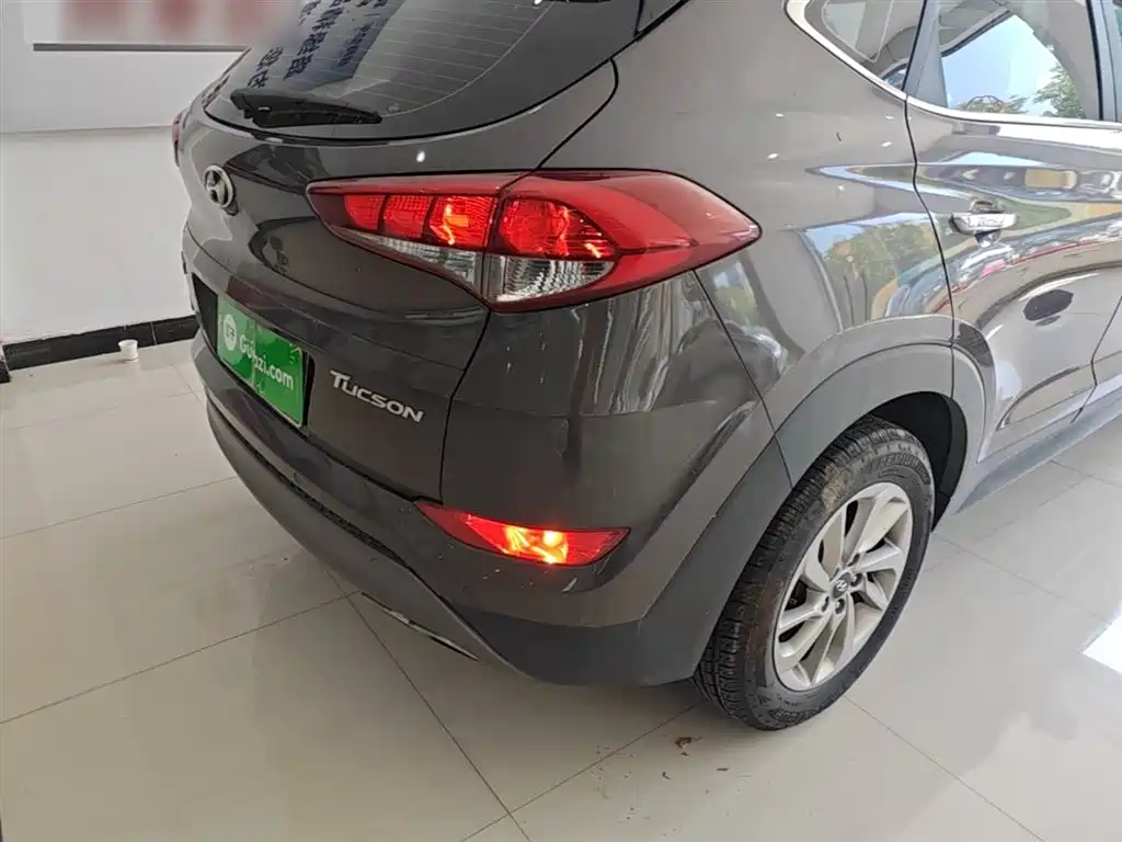 Hyundai Tucson 2015 1.6T Dual Clutch 2WD Smart фото 24