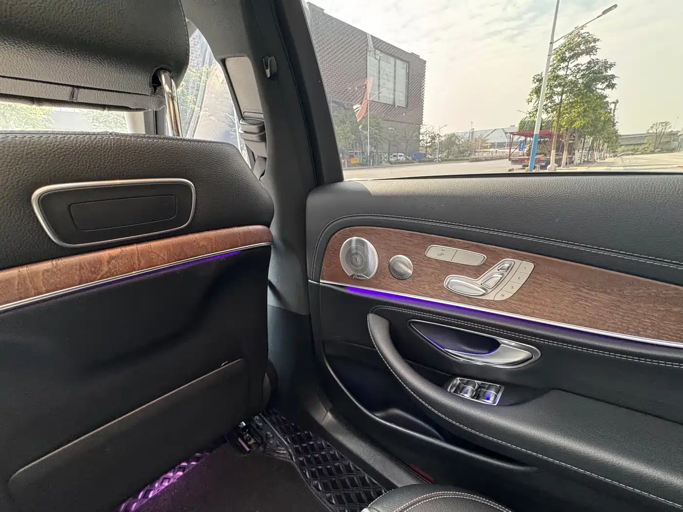 Mercedes-Benz E-Class 2019 Facelift E 300 L Luxury фото 15