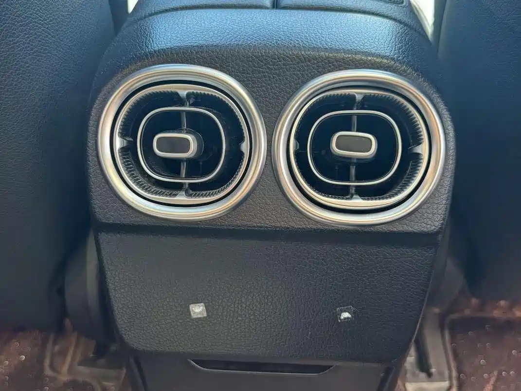 Mercedes-Benz C-Class 2024 C 260 L Sport фото 13
