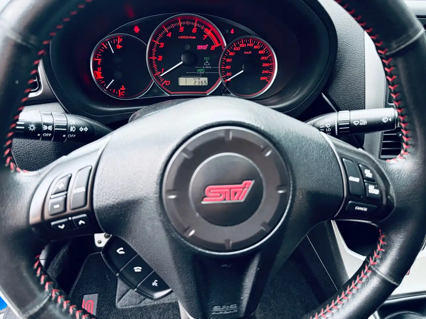 Subaru Impreza 2011 2.5T WRX STi Sedan фото 9