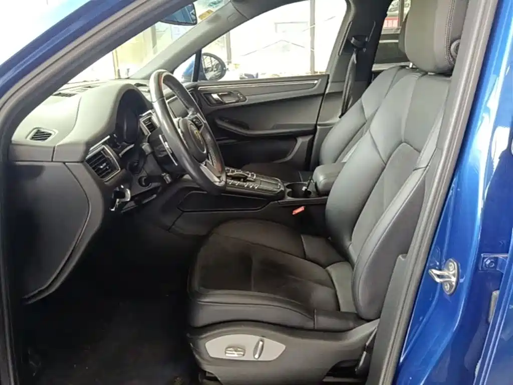 Porsche Macan 2016 Macan 2.0T фото 15