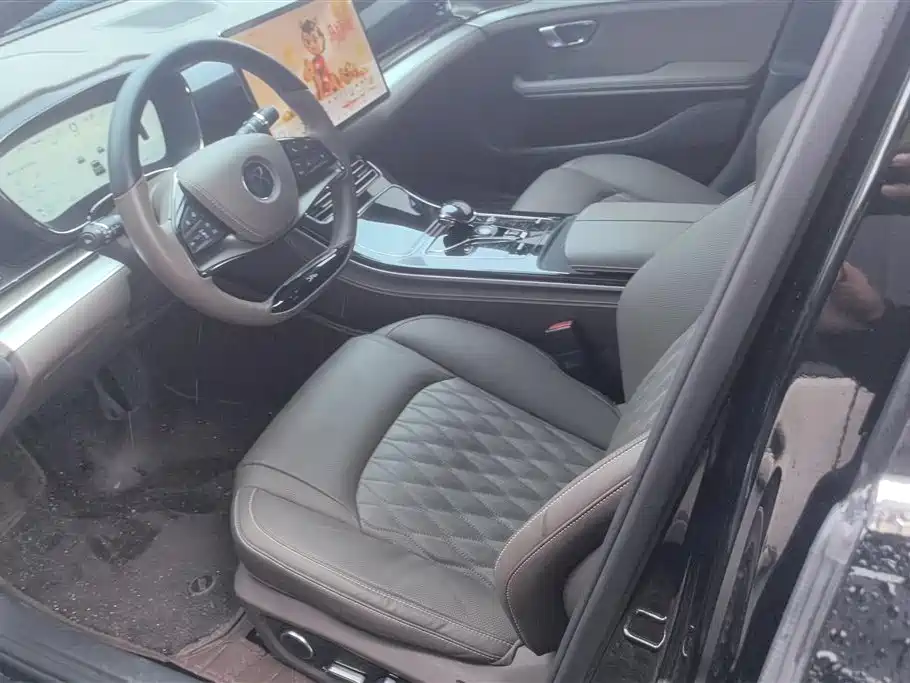 BYD Han 2025 DM-i 125KM Premium фото 9
