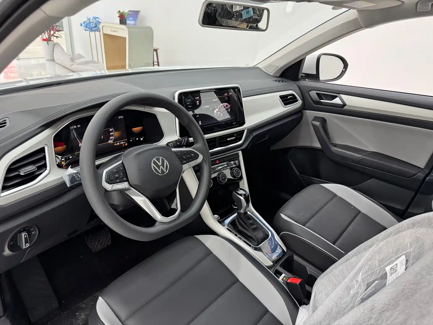 Volkswagen T-ROC 2026 280TSI DSG 2WD Time Edition фото 10
