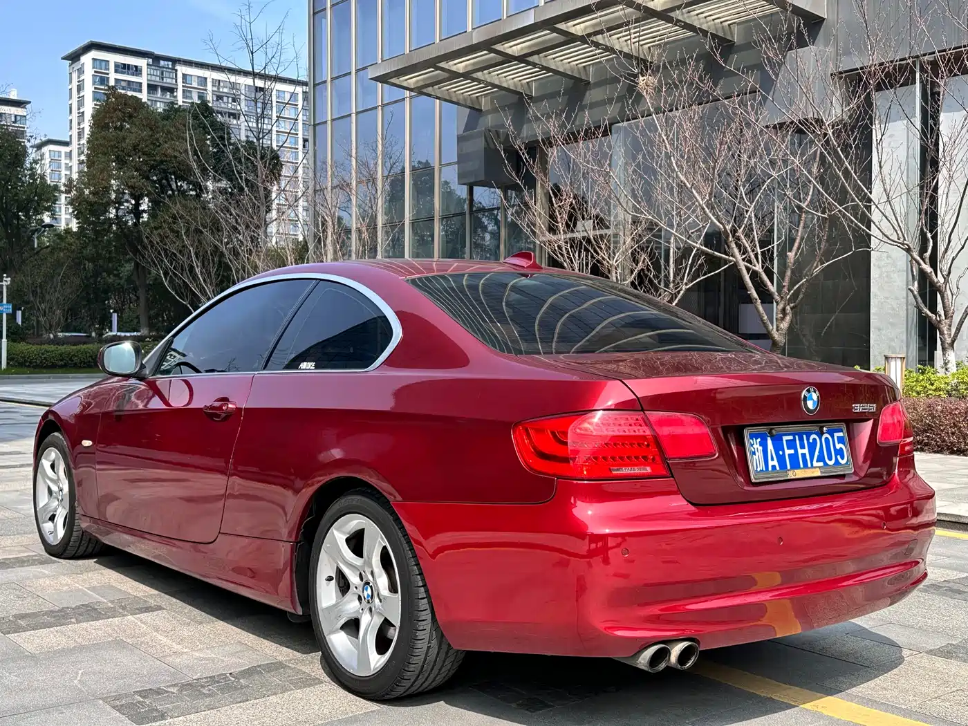 BMW 3 Series (Import) 2011 325i Coupe фото 6