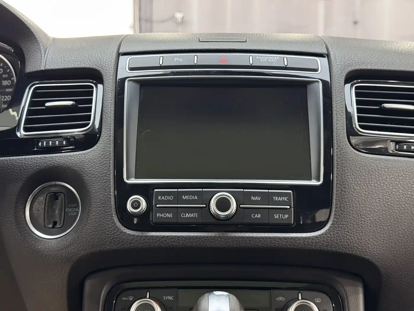 Volkswagen Touareg 2016 3.0TSI Standard фото 14