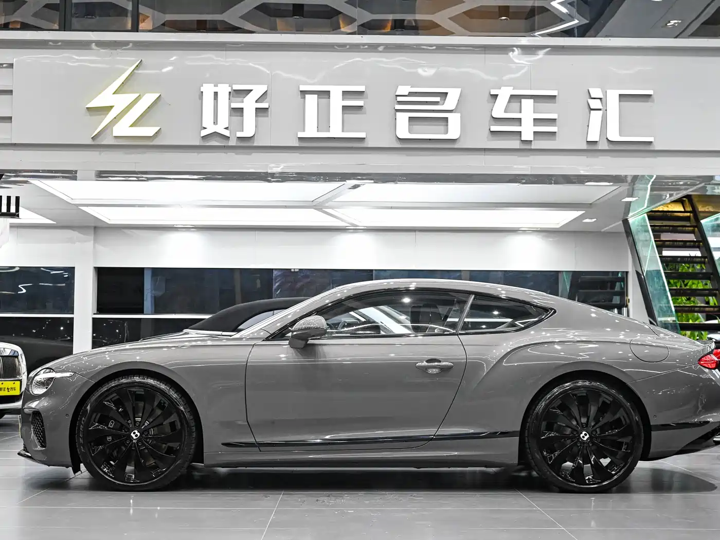 BENTLEY CONTINENTAL PLUG IN HYBRID