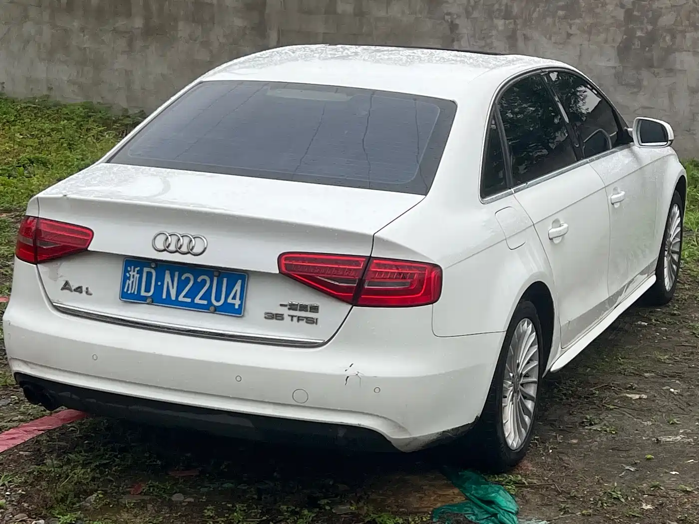 Audi A4L 2015 35 TFSI Auto Comfort фото 2