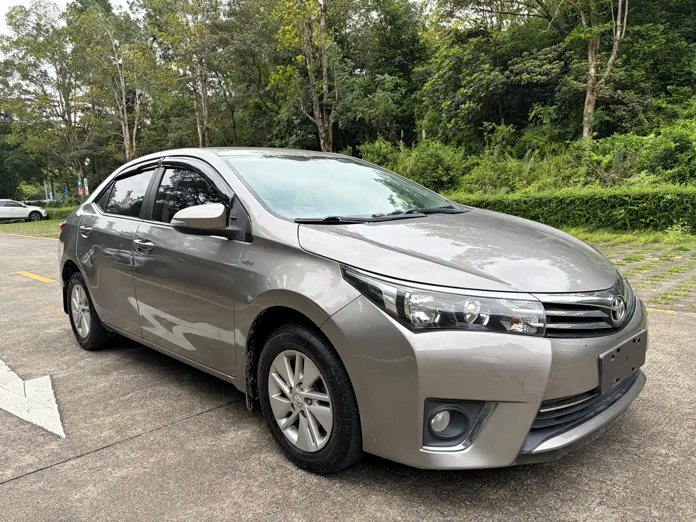 Toyota Corolla 2014 1.6L CVT GL фото 3