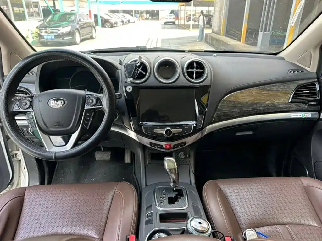 BYD S7 2018 2017 2.0T Auto Luxury