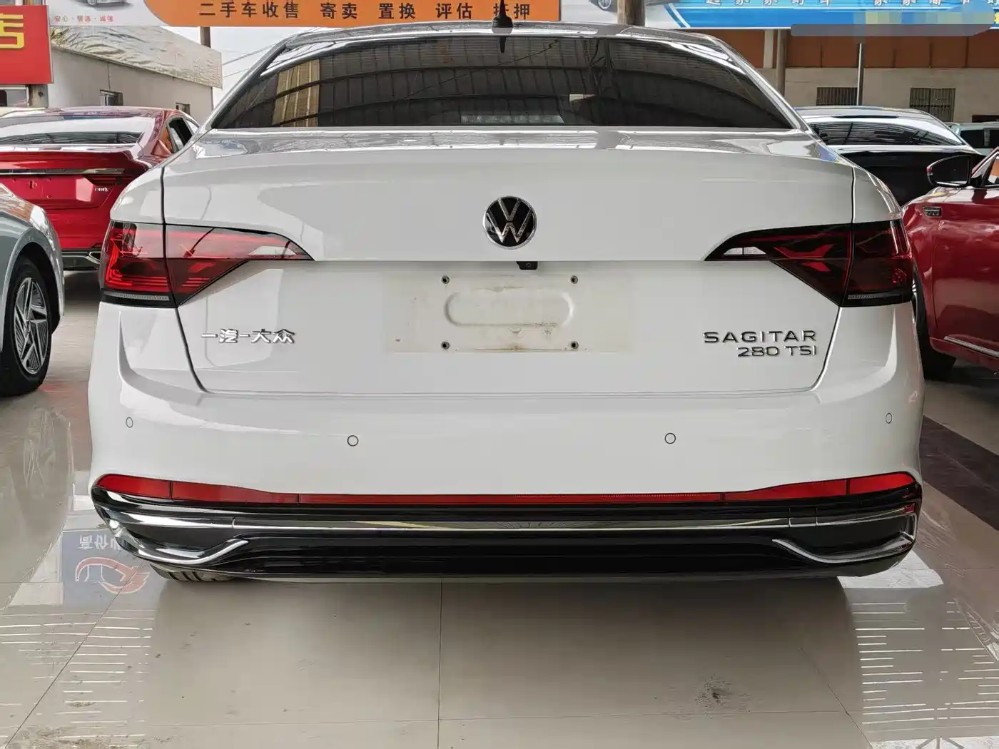 Volkswagen Sagitar 2022 280TSI DSG Surpassing Edition фото 10