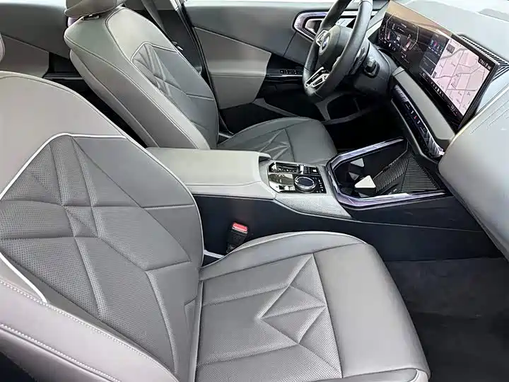 BMW X3 2025 xDrive30L Leading M Sport Package фото 6