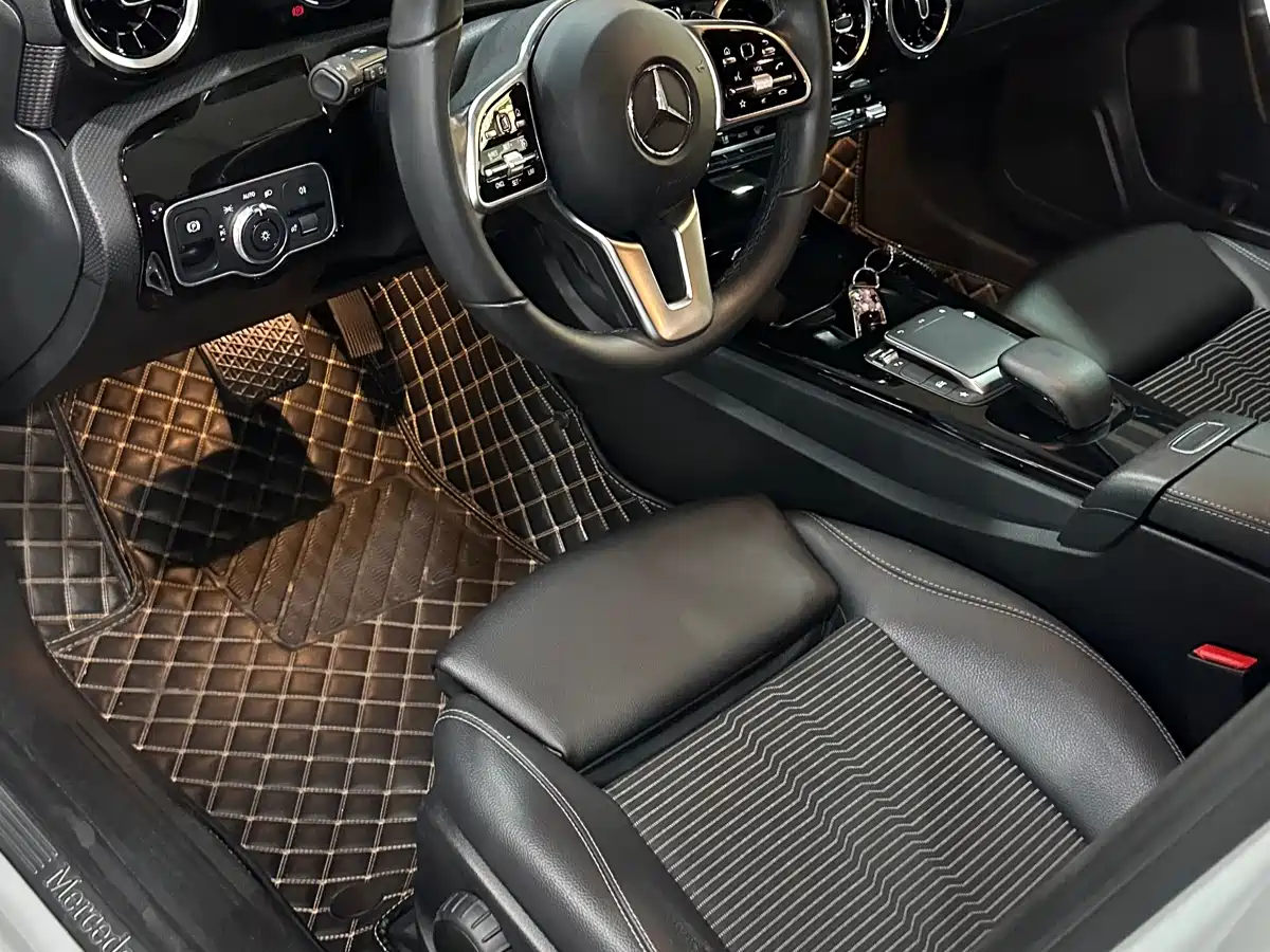 MERCEDES-BENZ CLASS A (IMPORTED)