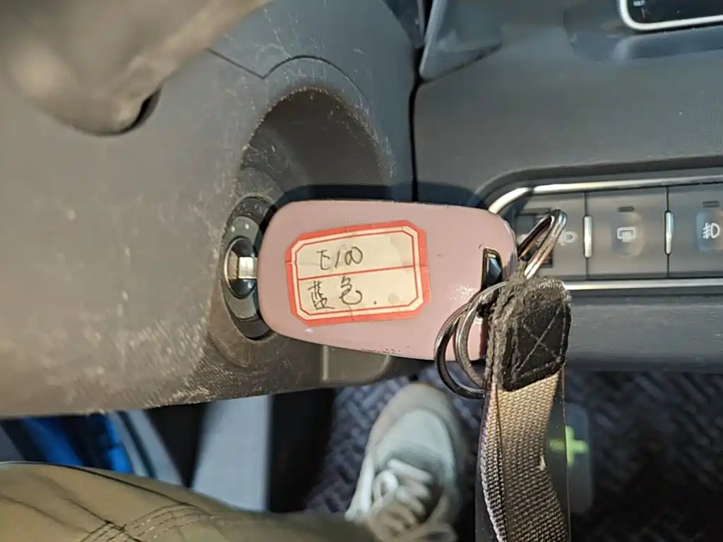 BAOJUN E100