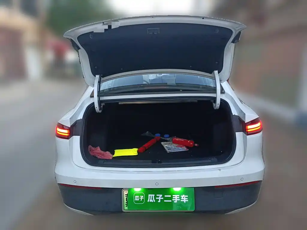 Roewe D6 2026 2025 Model 450km Premium Edition