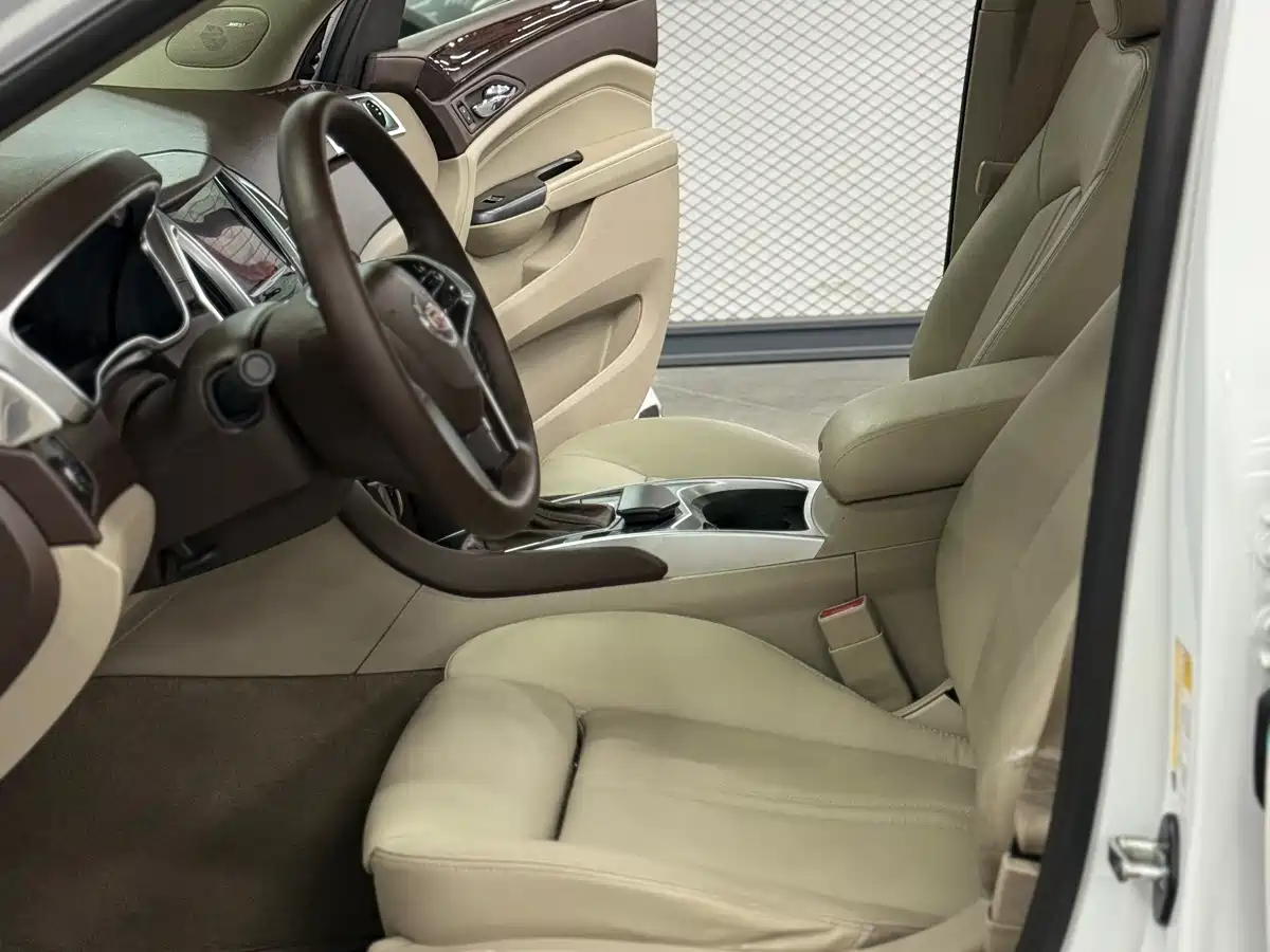Cadillac SRX 2014 3.0L Leading Model фото 9