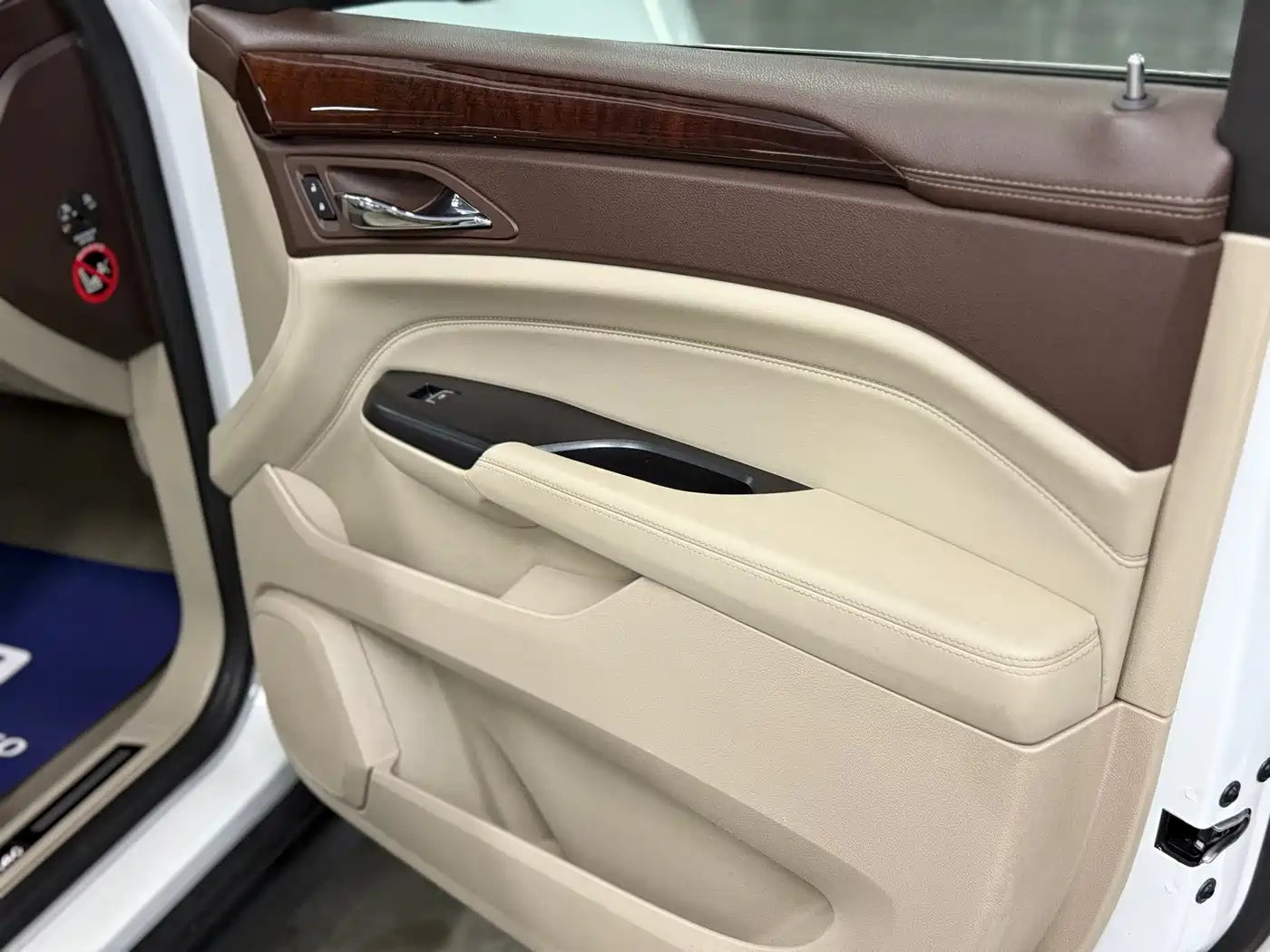 Cadillac SRX 2014 3.0L Leading Model фото 16