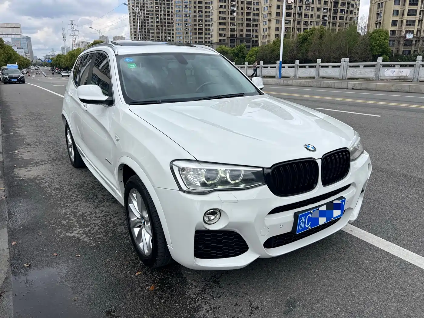 BMW X3 (Import) 2013 Facelift xDrive20i Luxury фото 2