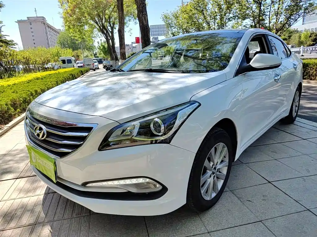 Hyundai Mistra 2014 1.8L Auto Smart GLS