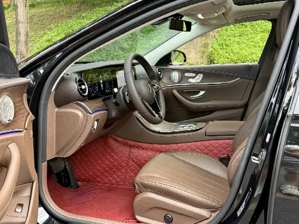Mercedes-Benz E-Class 2022 Second Facelift E 300 L Luxury фото 7