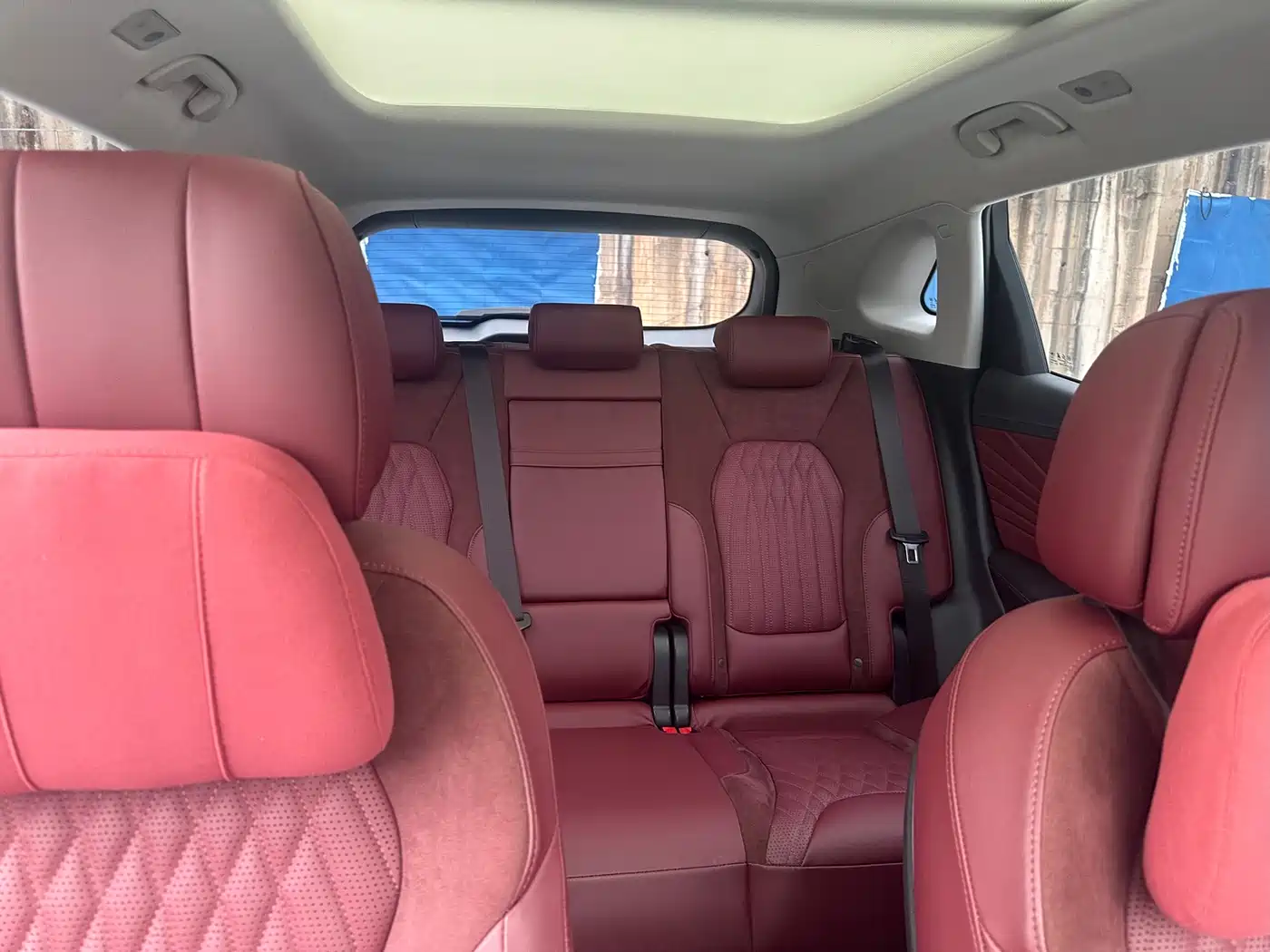 Photo 12 - Hongqi HS5