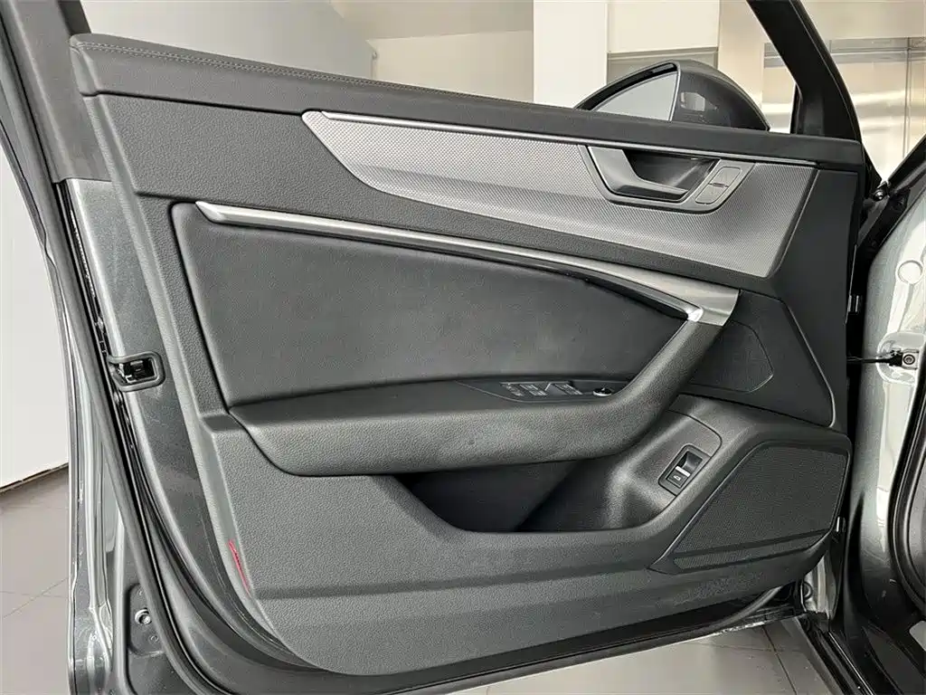 Audi A6L 2024 45 TFSI Premium Dynamic фото 13