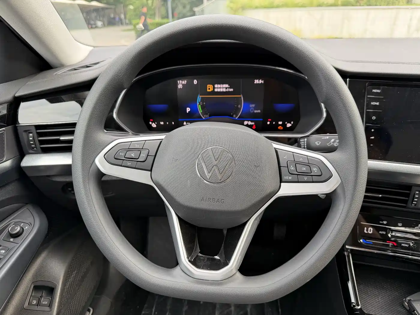 VOLKSWAGEN PASSAT NEW ENERGY