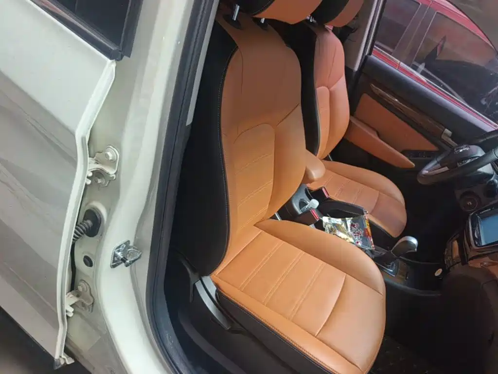 BAIC Weiwang S50 2017 2016 1.5T CVT Joy Elite