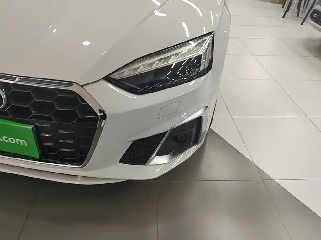 AUDI A5 (IMPORT)